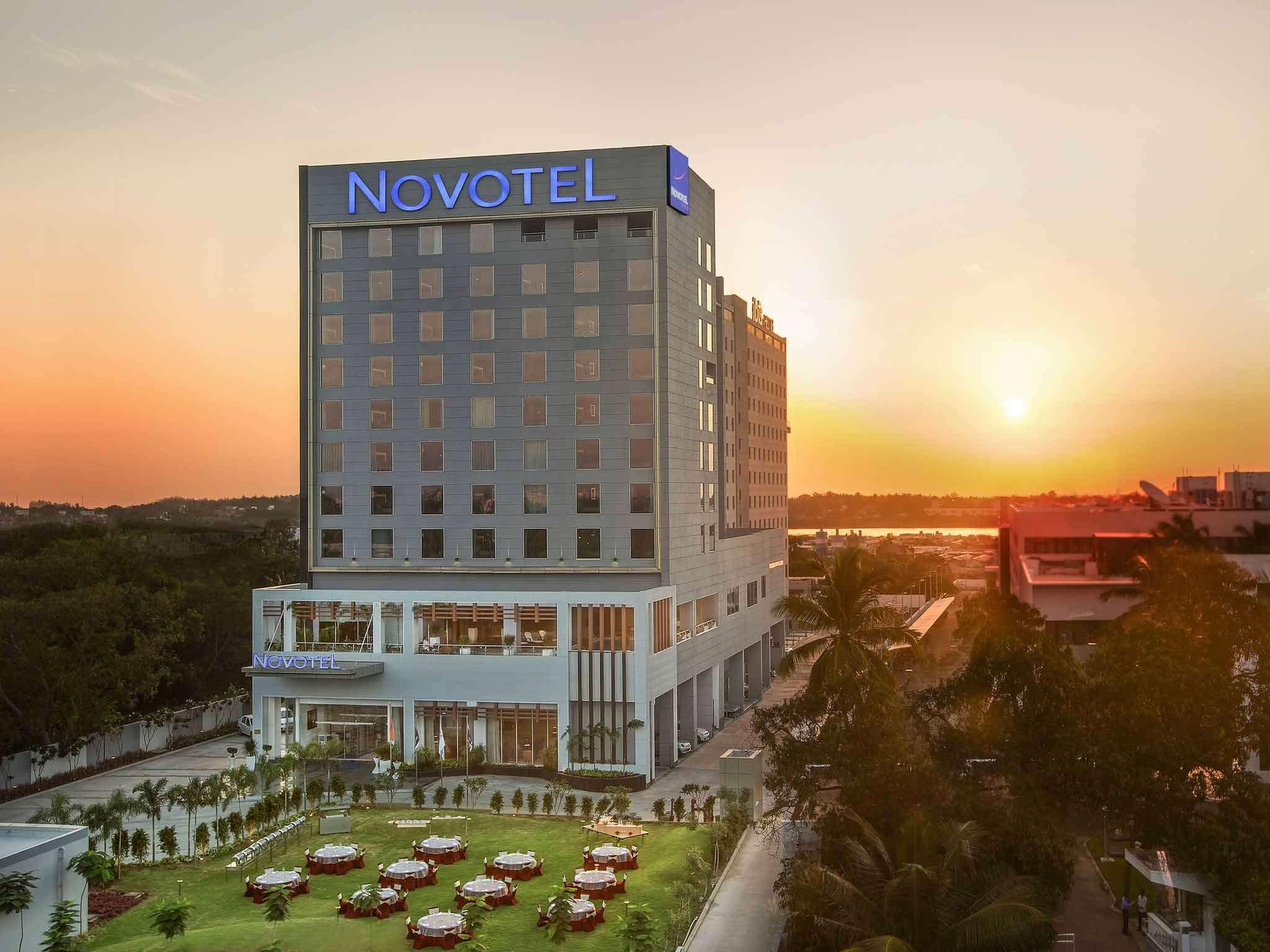 Novotel Chennai Sipcot ภายนอก รูปภาพ Novotel Hotel, Phnom Penh